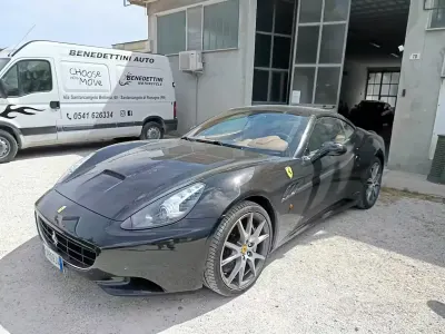Usata Ferrari California 460 CV (338 kW) 2009 Nero Cabrio