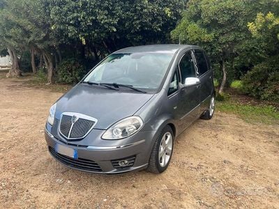 Usata Lancia Musa 95 CV (69 kW) 2010 Grigio Monovolume