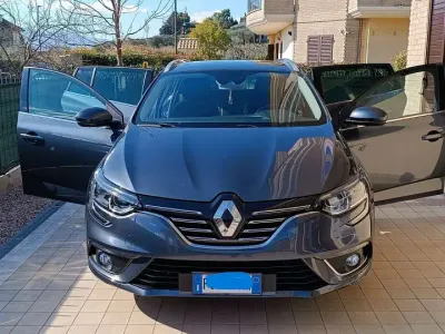 Usata Renault Mégane GrandTour Intens 110 CV (80 kW) 2017 Station wagon
