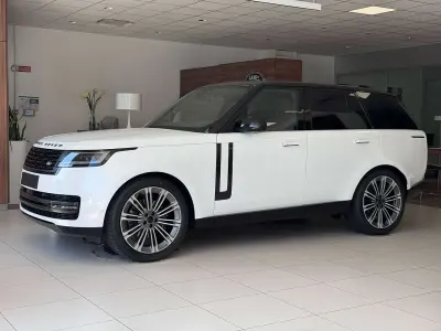 Nuova Land Rover Range Rover HSE 249 CV (183 kW) 2026 Bianco SUV