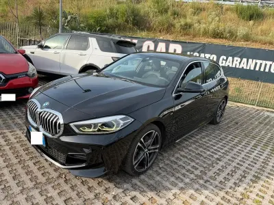 Usata BMW 116 M Sport 116 CV (85 kW) 2020 Nero Utilitaria