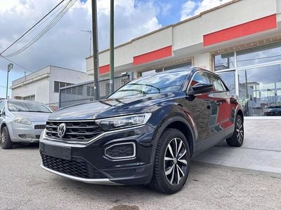 Usata VW T-Roc 115 CV (84 kW) 2019 Nero SUV