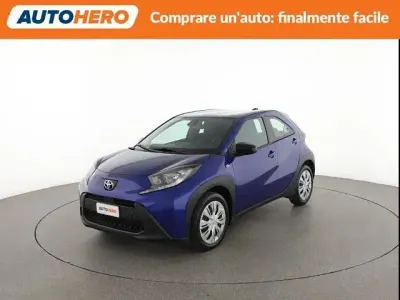 Usata Toyota Aygo X Active 72 CV (52 kW) 2024 Blu/azzurro SUV