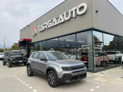 Nuova Jeep Avenger Longitude 101 CV (74 kW) 2025 Grigio SUV