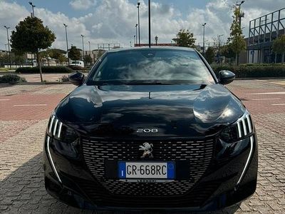 Usata Peugeot 208 GT 101 CV (74 kW) 2023 Nero Utilitaria