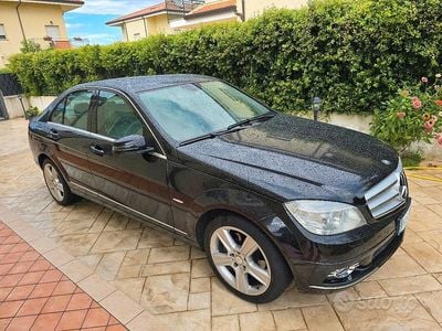 Usata Mercedes C220 Avantgarde 170 CV (125 kW) 2009 Nero Berlina