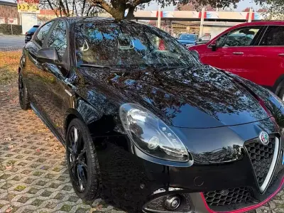 Usata Alfa Romeo Giulietta Veloce 240 CV (176 kW) 2018 Utilitaria