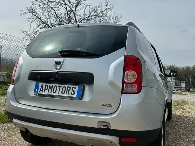Usata Dacia Duster 105 CV (77 kW) 2012 Grigio SUV