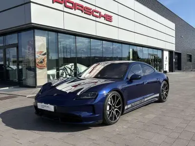 Usata Porsche Taycan Performance Package 380 kW (517 CV) 2024 Genziana Berlina