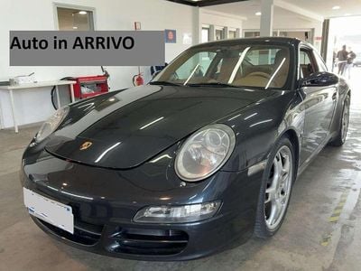Usata Porsche 911 Carrera 355 CV (261 kW) 2005 Grigio Coupé