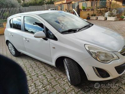 Usado Opel Corsa 75 CV (55 kW) 2012 Blanco Berlina