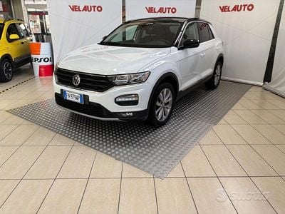 Usata VW T-Roc Style 116 CV (85 kW) 2018 Bianco SUV