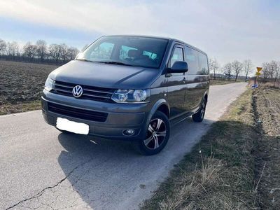 VW Caravelle