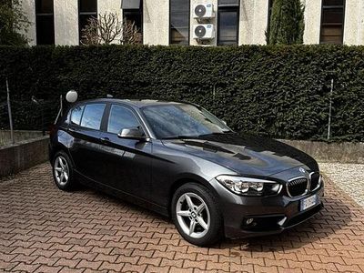 Usata BMW 116 Advantage 116 CV (85 kW) 2017 Grigio Utilitaria
