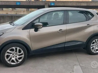 Usata Renault Captur 120 CV (88 kW) 2014 Giallo SUV