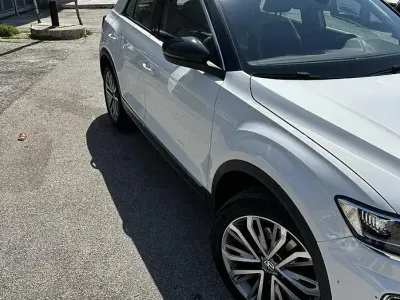 Usata VW T-Roc 150 CV (110 kW) 2019 Bianco SUV