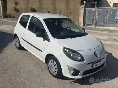 Gebraucht Renault Twingo 58 PS (42 kW) 2010 Weiß Kleinwagen