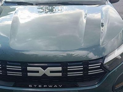 Usata Dacia Sandero Extreme 101 CV (74 kW) 2024 Verde Berlina