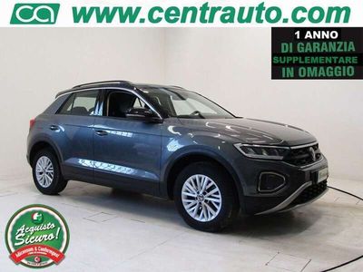 Usata VW T-Roc Life 150 CV (110 kW) 2023 Grigio/nero SUV