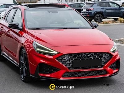 Usata Hyundai i30 N Performance 280 CV (205 kW) 2023 Rosso pastello Berlina