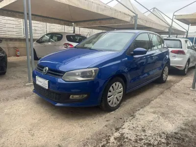 Usata VW Polo Comfortline 75 CV (55 kW) 2012 Blu/azzurro Utilitaria