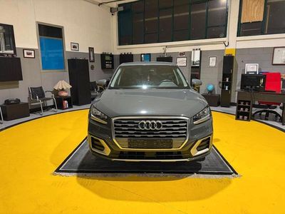 Usata Audi Q2 Sport 116 CV (85 kW) 2020 Grigio chiaro SUV