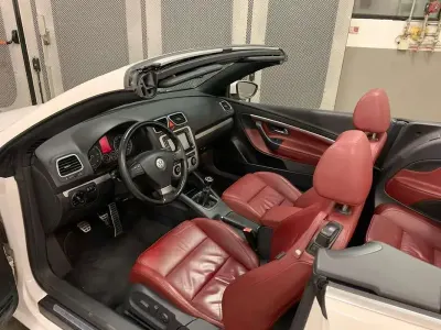 Usata VW Eos 140 CV (102 kW) 2012 Bianco Cabrio