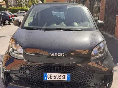 Usata Smart ForTwo Coupé Passion 41 kW (56 CV) 2021 Utilitaria