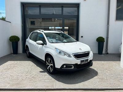 Usata Peugeot 2008 Allure 100 CV (73 kW) 2016 Bianco SUV