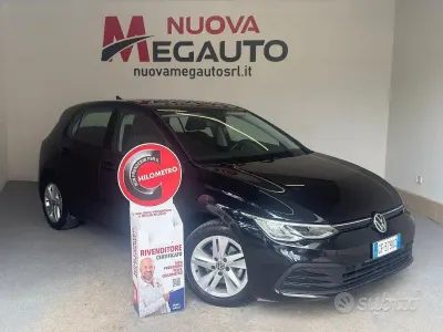 Usata VW Golf VII Life 116 CV (85 kW) 2021 Nero Utilitaria