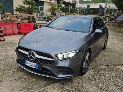Usata Mercedes A180 Premium 116 CV (85 kW) 2019 Grigio Berlina