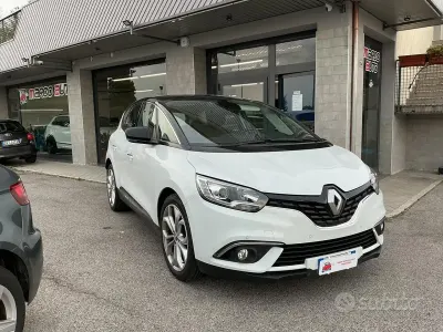 Usata Renault Scénic IV 110 CV (80 kW) 2018 Bianco Monovolume