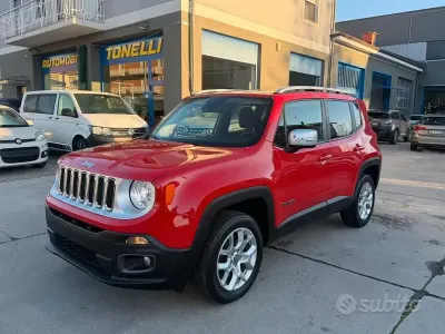 Usata Jeep Renegade Limited 140 CV (102 kW) 2016 Rosso SUV