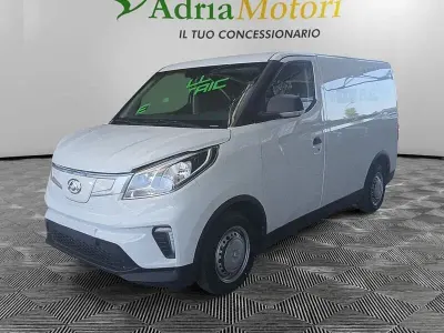 Nuova Maxus eDeliver 3 117 kW (160 CV) 2025 Bianco Furgone