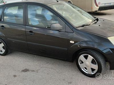 Usata Ford Fiesta 2005 Nero Utilitaria