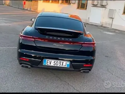 Usata Porsche Panamera 300 CV (220 kW) 2014 Bluazzurro Utilitaria