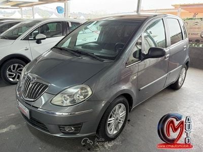 Usata Lancia Musa 95 CV (69 kW) 2012 Grigio Monovolume