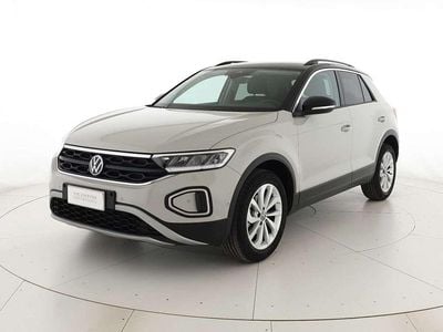 Usata VW T-Roc Life 110 CV (80 kW) 2023 Ascot grey nero SUV