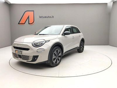 Occasion Fiat 600 Icon 145 ch (106 kW) 2025 Beige SUV