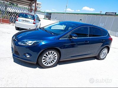 Usata Ford Focus Titanium 115 CV (84 kW) 2012 Blu Berlina