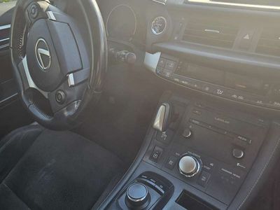 Lexus CT200h