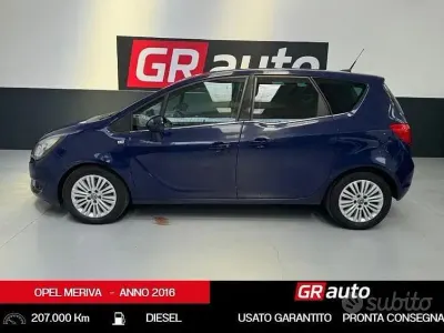 Usata Opel Meriva Cosmo 110 CV (80 kW) 2016 Blu Monovolume