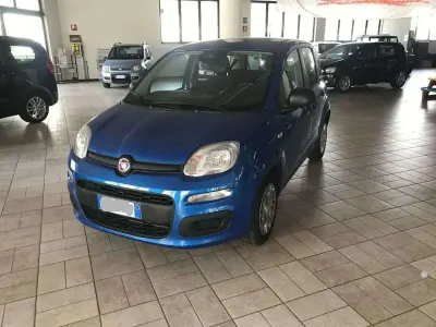 Usata Fiat Panda 69 CV (50 kW) 2025 Blu Utilitaria