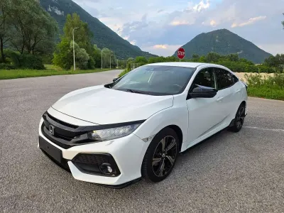 Usata Honda Civic Sport 182 CV (133 kW) 2018 Bianco perla met. Berlina