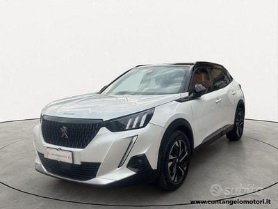 Usata Peugeot 2008 GT-line 131 CV (96 kW) 2020 Bianco SUV