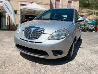 Usata Lancia Ypsilon 69 CV (50 kW) 2006 Grigio Utilitaria