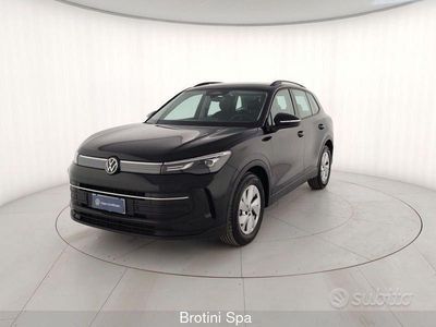 Usata VW Tiguan Life 150 CV (110 kW) 2024 Nero SUV