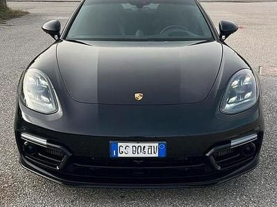 Usata Porsche Panamera 480 CV (353 kW) 2021 Nero Coupé
