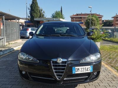 Usata Alfa Romeo 147 120 CV (88 kW) 2008 Nero Utilitaria