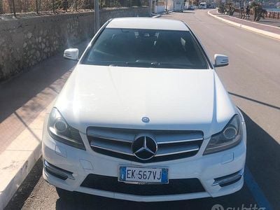 Begagnad Mercedes C250 204 HK (150 kW) 2012 Vit Sportkupé